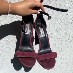 Steve Madden Carrson burgundy maroon heels size 7